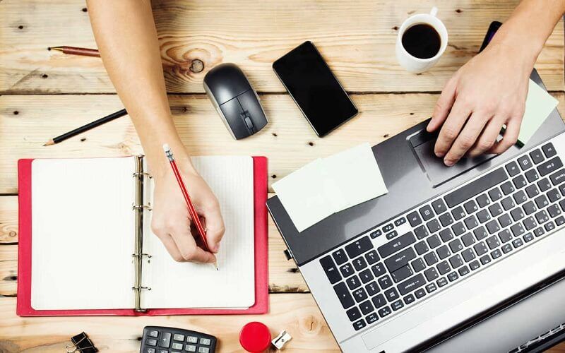 Biên dịch là gì? Công việc của biên dịch là gì? 3 biên dịch là gì