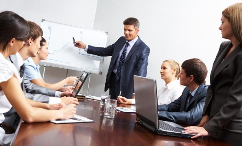 Bán hàng online nên bán gì? Tổng hợp các gợi ý cực hot 2023 14 Người muốn đảm nhận vị trí giám đốc