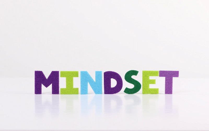 Bán hàng online nên bán gì? Tổng hợp các gợi ý cực hot 2023 11 Mindset là tư duy, suy nghĩ, nhận thức sẽ quyết định hành vi và quan điểm sống